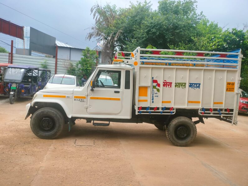 MAHINDRA BOLERO PICK-UP