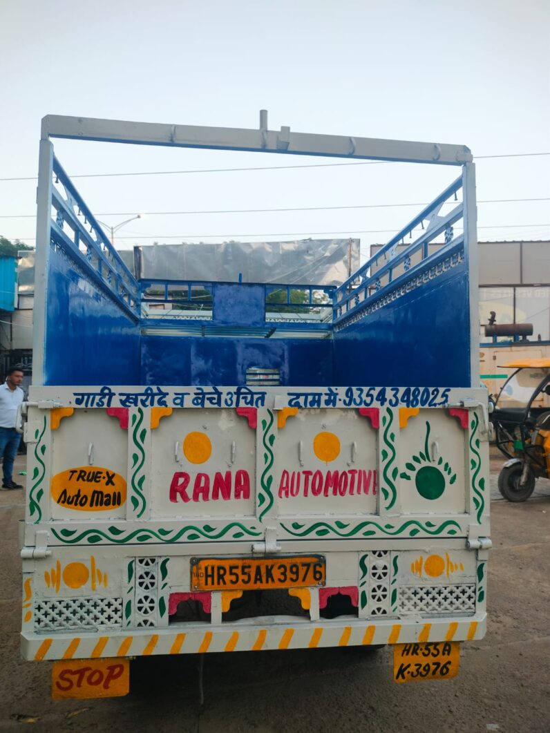 MAHINDRA BOLOER MAXITRUCK PLUS